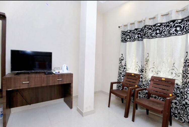 אמריצר Forever Inn Hotel Near Golden Temple מראה חיצוני תמונה